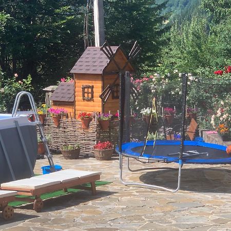 Світанкове Сяйво Villa Yaremche Bagian luar foto